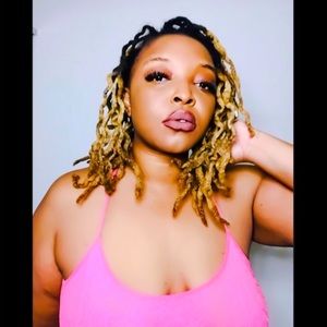 Meet your Posher, Regina